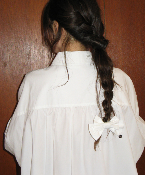 RIBBON PIN SET SHIRT DRESS WHITE
