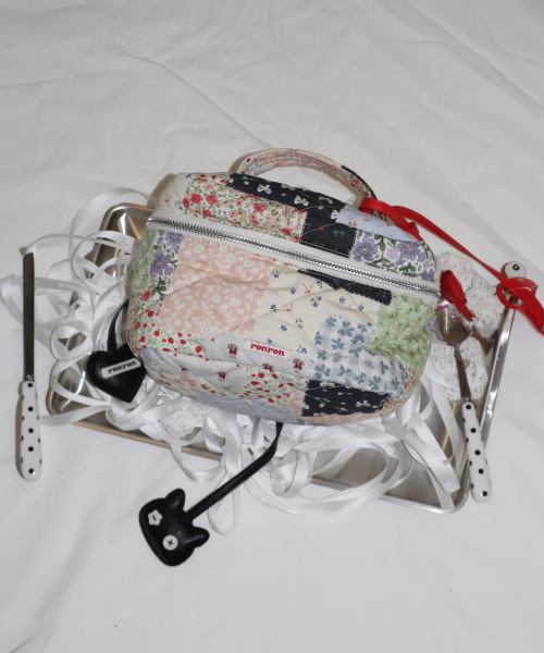 PATCHWORK QUILTED SQUARE POUCH