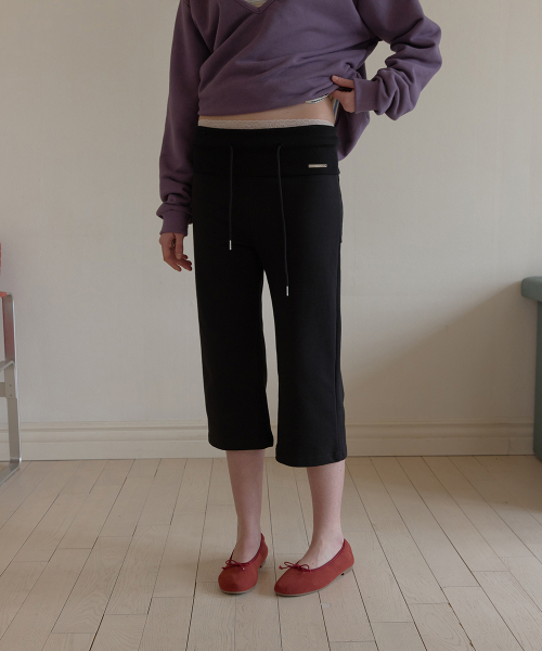 Pins folding banding capri pants - Black