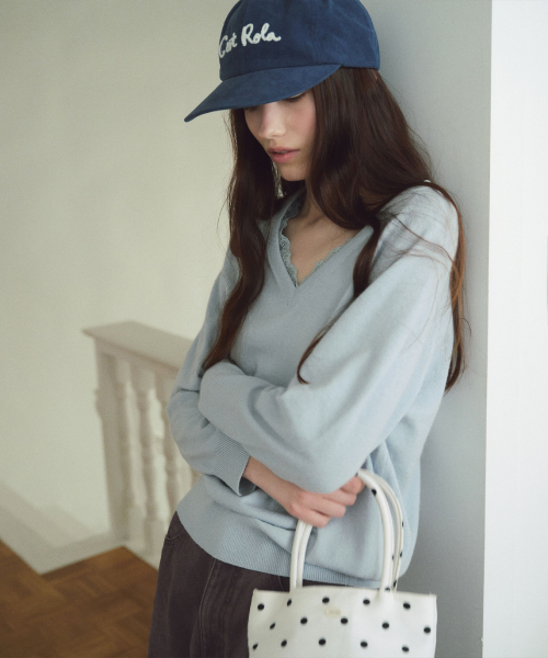 LACE V NECK KNIT SKY
