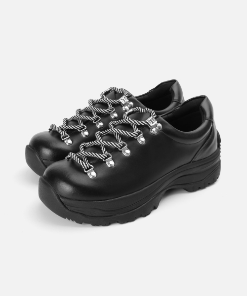 RESOLUTE [BLACK]