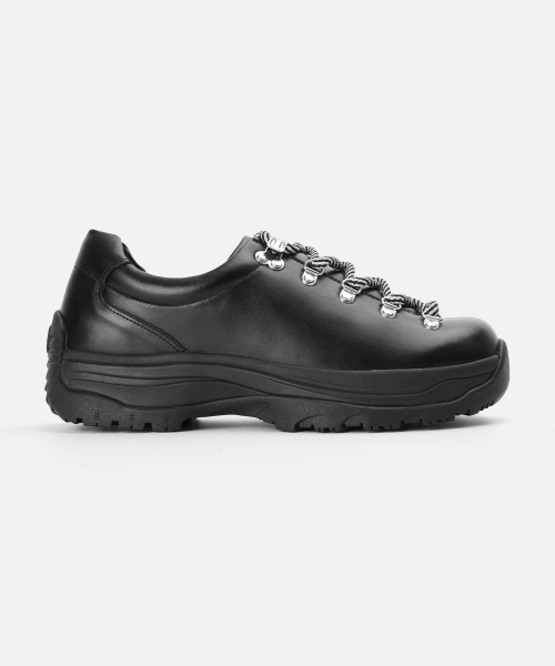 RESOLUTE [BLACK]