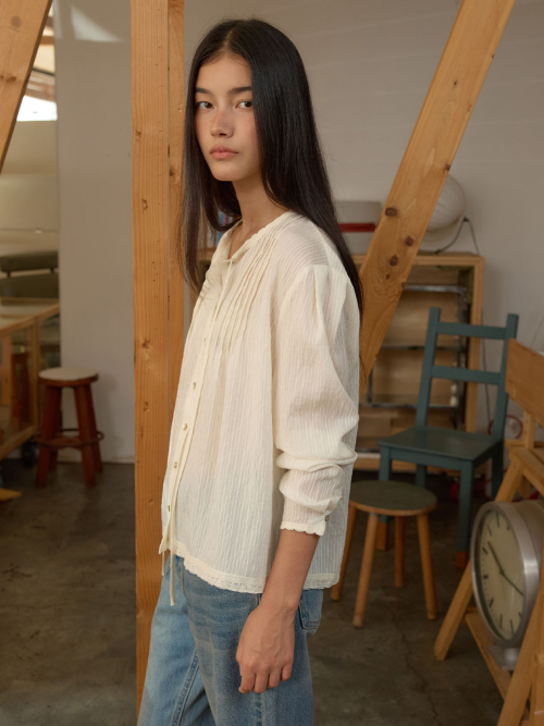 Feminine Pintuck Blouse MU2678BL802M