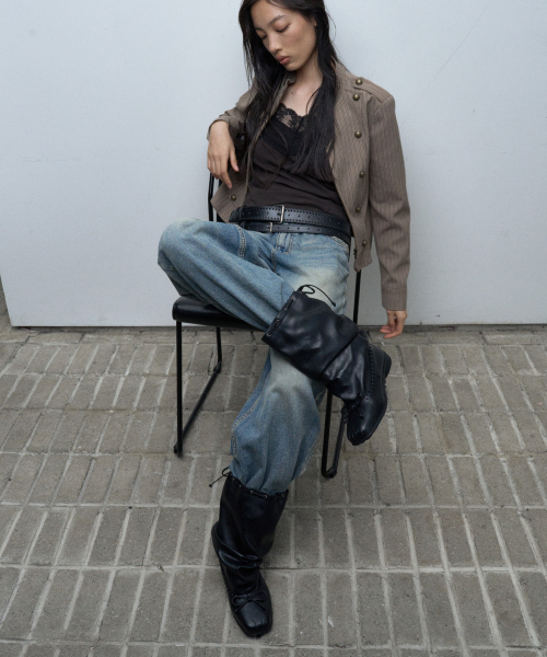 리벨 슬라우치 미들 부츠 블랙