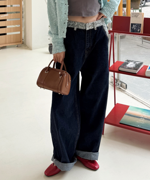 Leopard color-block eyelet strap point four-season wide oversized denim pants [dark blue]
