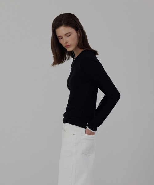 Silket Fine-Ribbed Center-Seam Top
