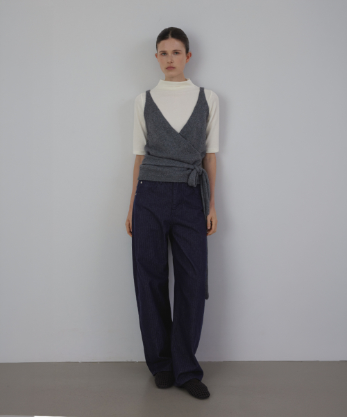 Fluid Wool Mock-Neck Half-Sleeve Tee