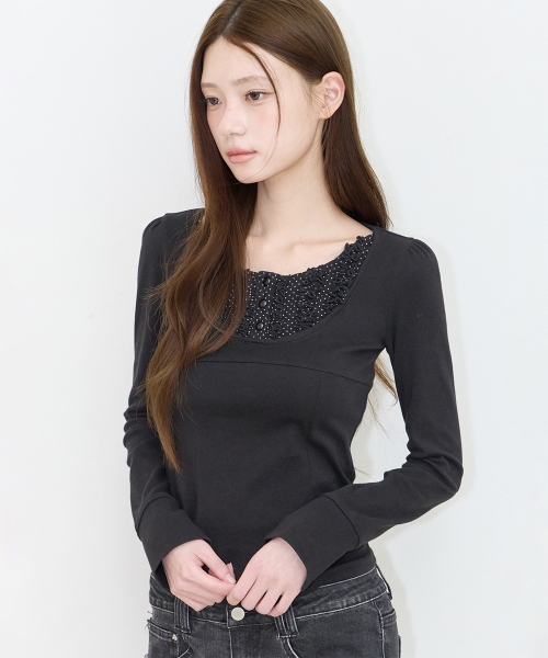 RUFFLE LAYERED LONG SLEEVE BLACK