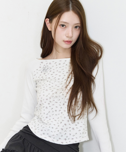 LETTERING COLOR-BLOCK LONG SLEEVE FLOWER