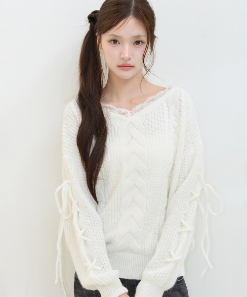 LACE UP V-NECK KNIT IVORY