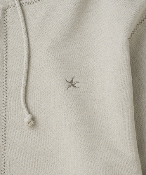 TCM zigzag stitch hooded zip-up (sand beige)