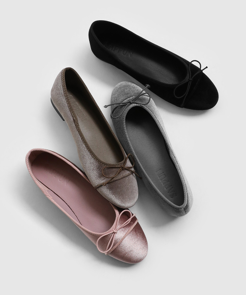 Doroa Ribbon Velvet Flat Shoes (1cm)