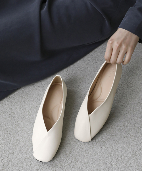 Rojena Round Flat Shoes (1cm)