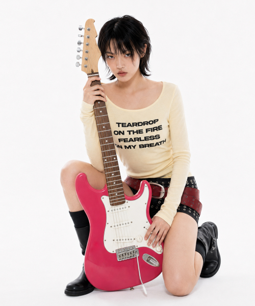 Lettering Slim L/S Tee [Yellow]