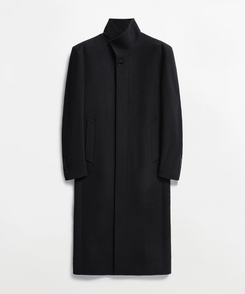 Vlaq High-Neck Coat Black