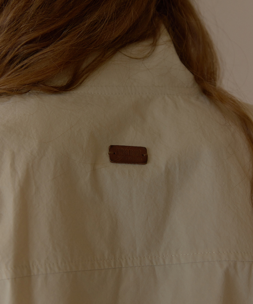 Mono high-neck button blouse - Beige