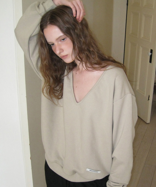 Hines deep v-neck sweatshirt - Beige