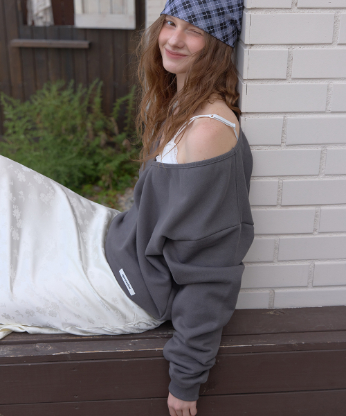 Hines deep v-neck sweatshirt - Charcoal