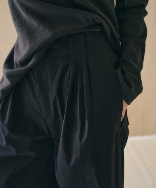 Loop Tuck Wide Pants_2COLOR
