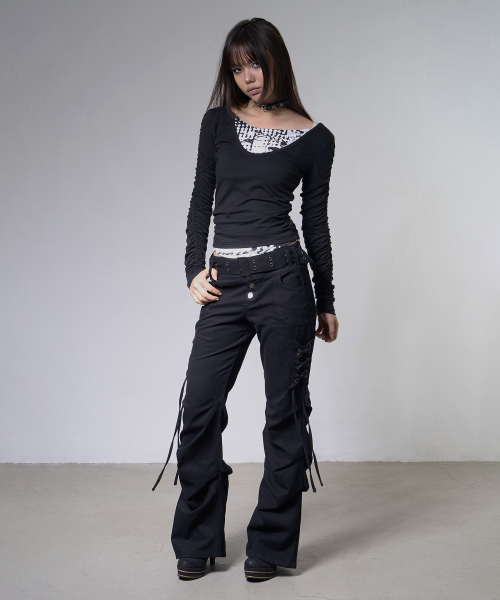 BELTED FLARE SHIRRING PANTS (BLACK) F26ZD468