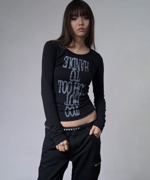 TOO HOT LONG SLEEVE (BLACK) F26ZB530