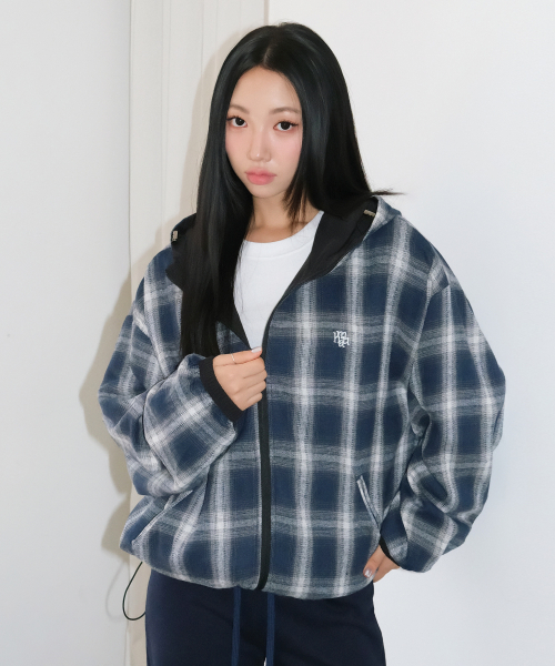 REVERSIBLE LOOSE FIT CHECK HOOD JACKET [BLACK]