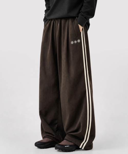 VLAD ONE-TUCK CURVED TRACK PANTS_(3SYMBOL JERSEY) 3 COLOR