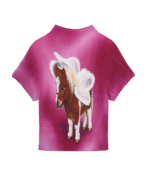 PLEATED GRAPHIC T-SHIRT IN PINK