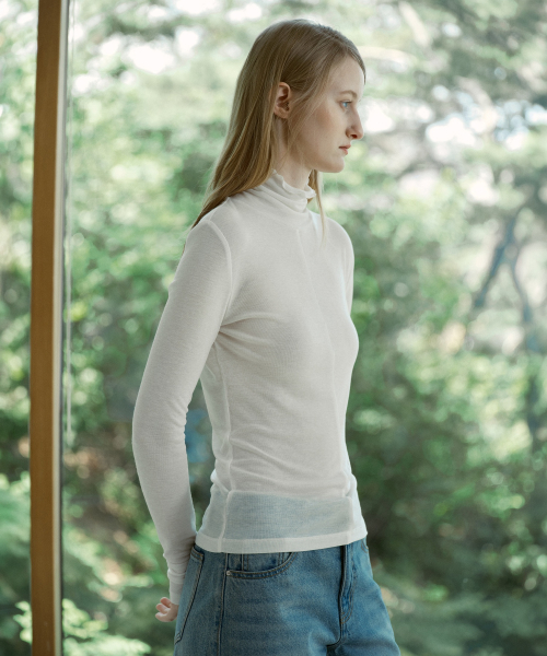 Ruffle Embroidered Mock-Neck T-Shirt J1TS020Q