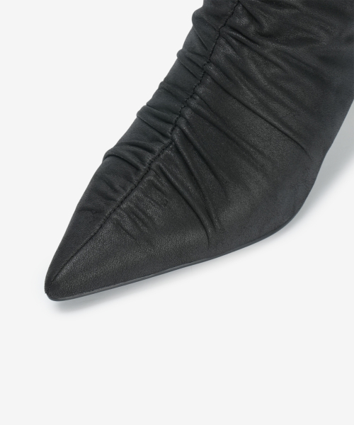 302 gathered sleek boots