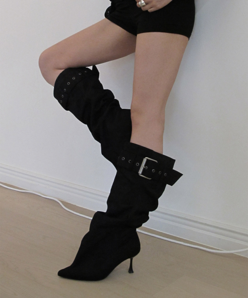 305 buckle slouchy boots  / black