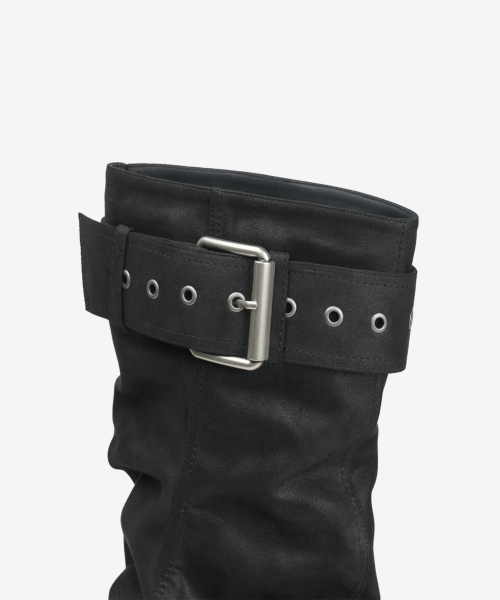 305 buckle slouchy boots  / black