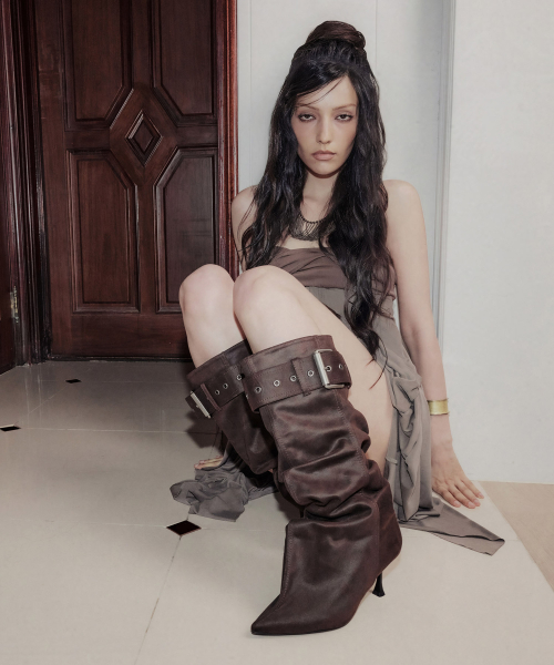 305 buckle slouchy boots  / brown