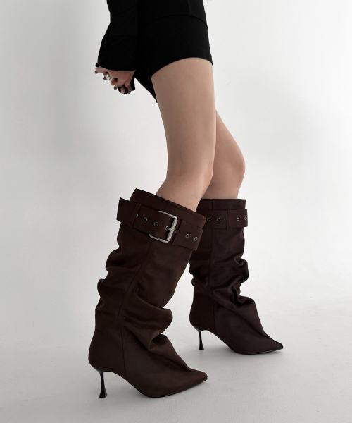 305 buckle slouchy boots  / brown