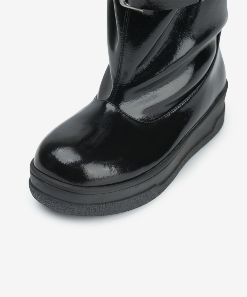 308 raw fur strap boots