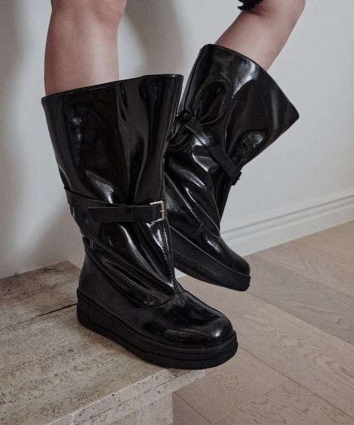 308 raw fur strap boots