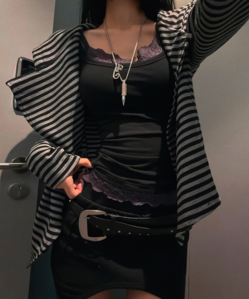 LACE LAYERED LONG SLEEVE (BLACK) F26ZB522