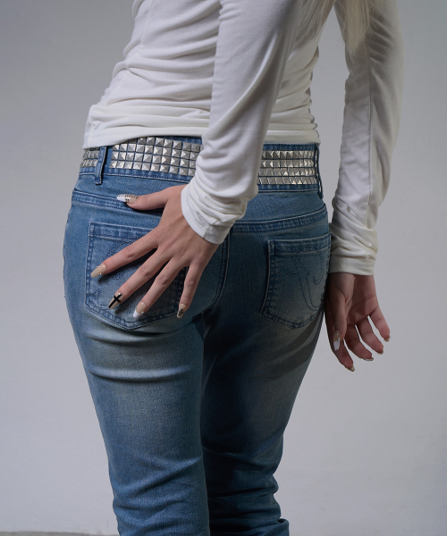 BLING BELTED BOOTCUT PANTS (MID BLUE) F26ZD464