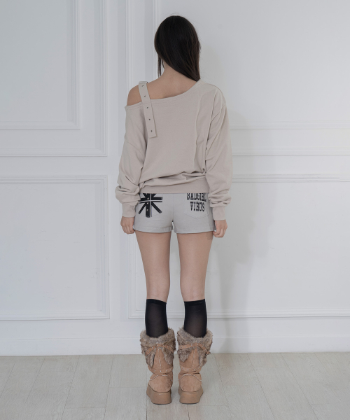 ONE-SHOULDER BUCKLE SWEATSHIRT (BEIGE) F26ZB063