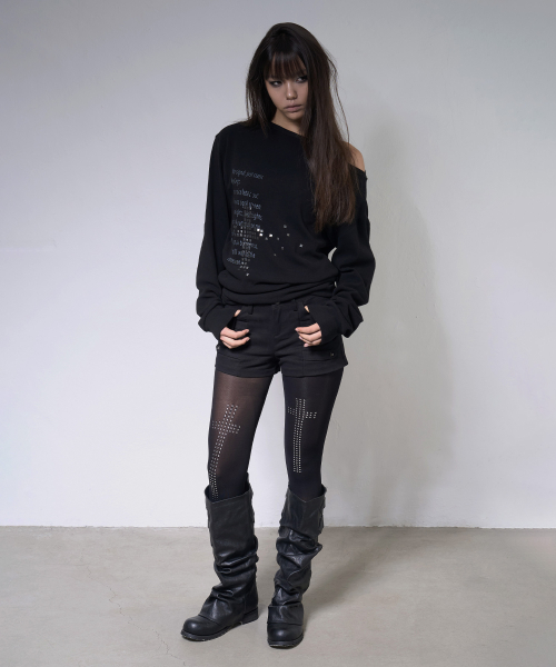 PIXEL CROSS ONE-SHOULDER SWEATSHIRT (BLACK) F26ZB535