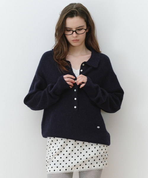 SCALLOP COLLAR HENLEY LOOSE FIT KNIT NAVY