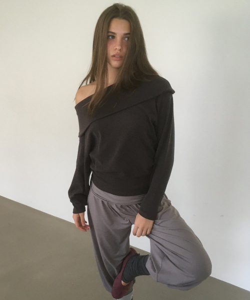MULTI FOLD NECK T (CHARCOAL)