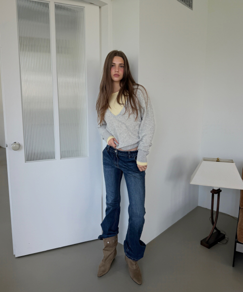PURE WOOL DEEP V KNIT (MELANGE GREY)
