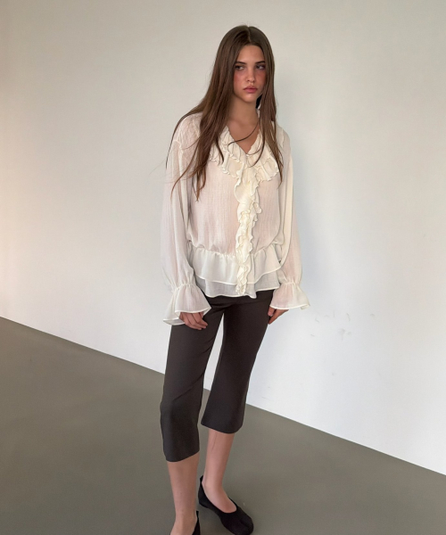 RUFFLE CHIFFON BLOUSE (IVORY)