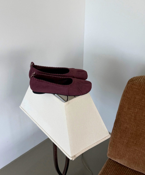 TWIST SUEDE TABI (VIOLET)