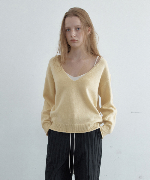 Sally Cashmere Deep V-Neck Knit (Butter)