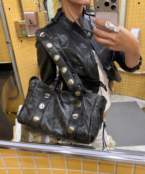 Stud shoulder bag(Ash grey)_OVBSX26254PUG