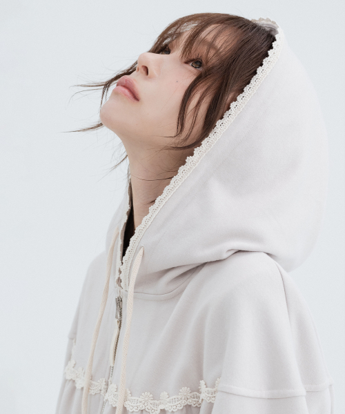 Lace cozy Hoodie Zip Up_Facial Creams