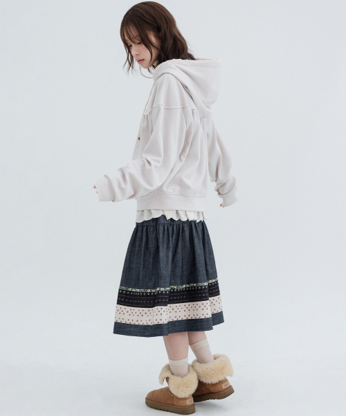 Lace cozy Hoodie Zip Up_Facial Creams