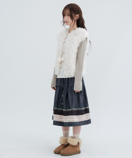 Pompom Fur Vest_Ivory